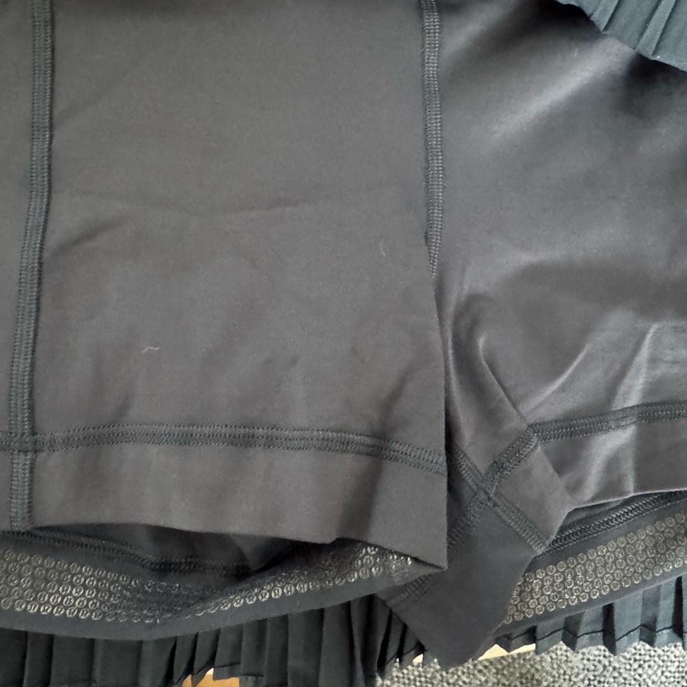 Lululemon Athletica Navy Pleated 🎾 Tennis Skirt with shorts inside - Picture 2 of 4